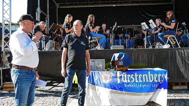 Bild : Albbrucker Dorffest: Ausgelassene Stimmung, zahlreiche Besucher und buntes Programm.