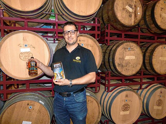Dass sein Name in Verbindung mit einem brillanten Testergebnis in der weltweit bekannten &bdquo;Jim Murrays Whiskey-Bibel&ldquo; zu ...