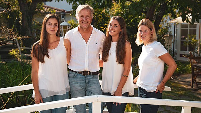 Bild : Papa, wir übernehmen den Laden: Wie drei Schwestern ein traditionsreiches Café führen