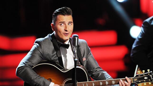 Da werden die Augen groß: Musiker Andreas Gabalier freut sich über das Baby-Glück.