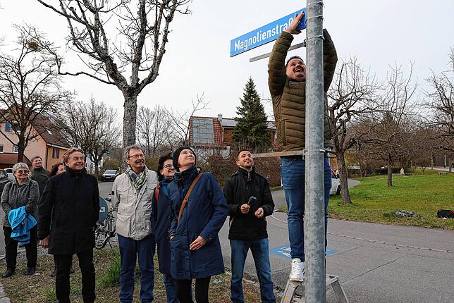 Aus der Lettow-Vorbeck-Straße wird die Magnolienstraße.