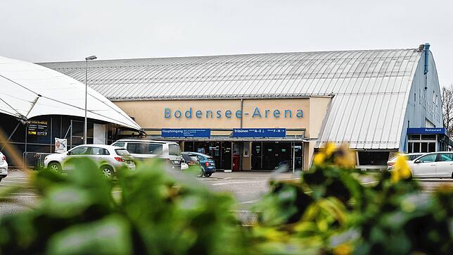Die Bodensee-Arena auf dem Areal Klein Venedig in Nachbarschaft zu Konstanz, direkt an der Landesgrenze.