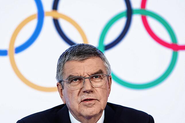 Tomas Bach, Präsident des Internationalen Olympischen Komitees (IOC), spricht von großen Anstrengungen, die unternommen werden sollen, ...