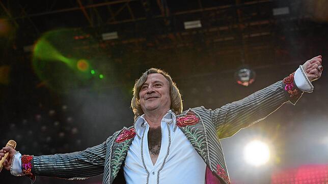 Bild : DTK ist da! Die Fans schenken dem Schlager-Star in Konstanz viel Liebe
