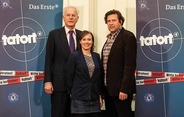 SWR präsentiert «Tatort»-Ermittler im Schwarzwald Der SWR lässt anschließend eine Schwarzwald-Crew aus Freiburg ermitteln, unter anderem mit Eva Löbau, Entertainer und ...
