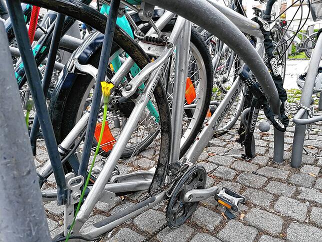 Kann man dieses Skelett am ZOB Überlingen überhaupt noch Fahrrad nennen?