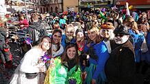 Ein solches Getümmel und solche Menschenansammlungen, wie hier bei der Hoorigen Mess&lsquo; in Tiengen 2020, sind bei der Fasnacht im ...