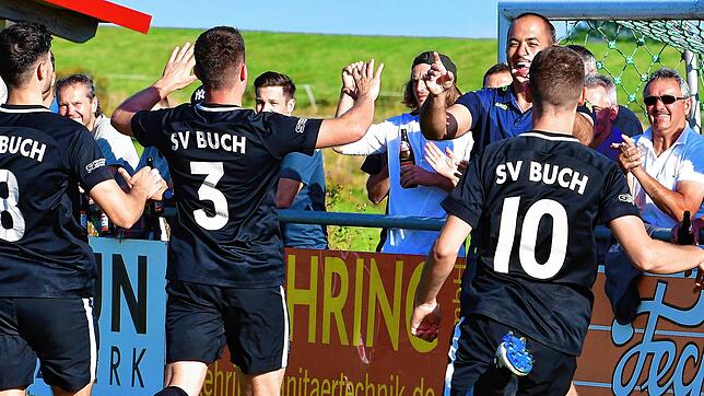 Überragend: Der SV Buch startete unter dem neuen Trainer Daniel Pietzke durchwachsen. Plötzlich aber platzte der Knoten – sieben ...