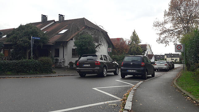 Sie Möchten An Einem Rechten Fahrbahnrand Parken www.suedkurier.de