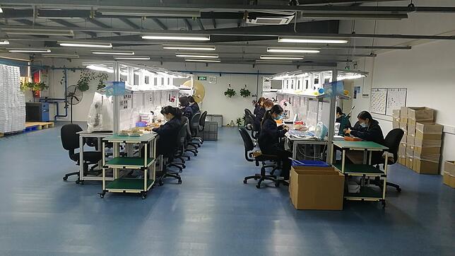 Das Blumberger Unternehmen Metz Connect beschäftigt in China 170 Mitarbeiter. Zurzeit halten aber nur 105 die Produktion aufrecht ...