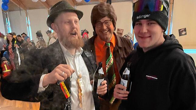 Bild : Rathaussturm in Owingen: Die schönsten Bilder des traditionellen Highlights!