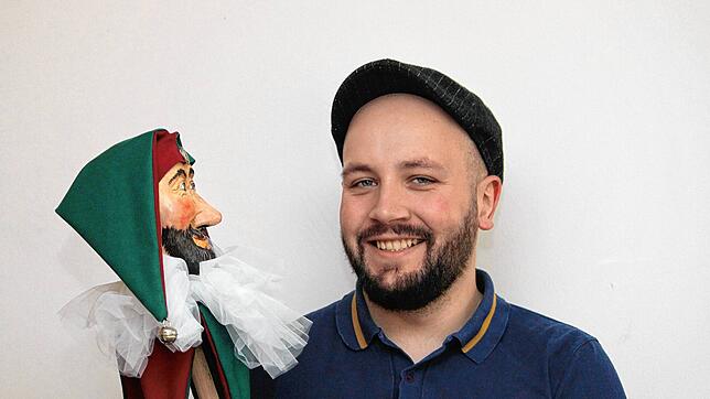 Der Markdorfer Narrenbüttel Kevin Maraun will noch während der Fasnet endlich erstmals im Häs auf die Gass‘. Das werde ...
