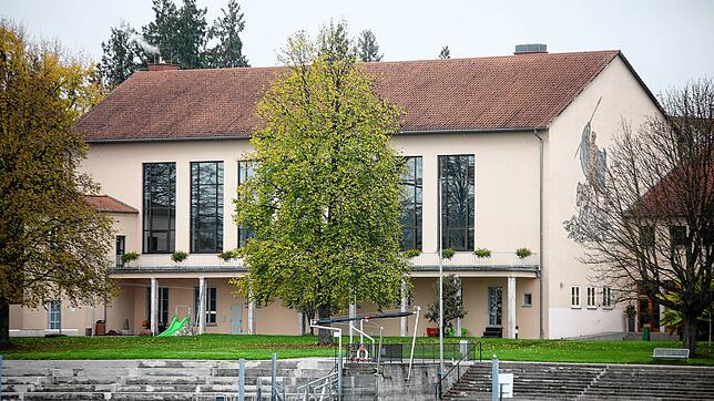 Der Unfall passierte während des Schwimmunterrichts im Hallenbad am Seerhein.
