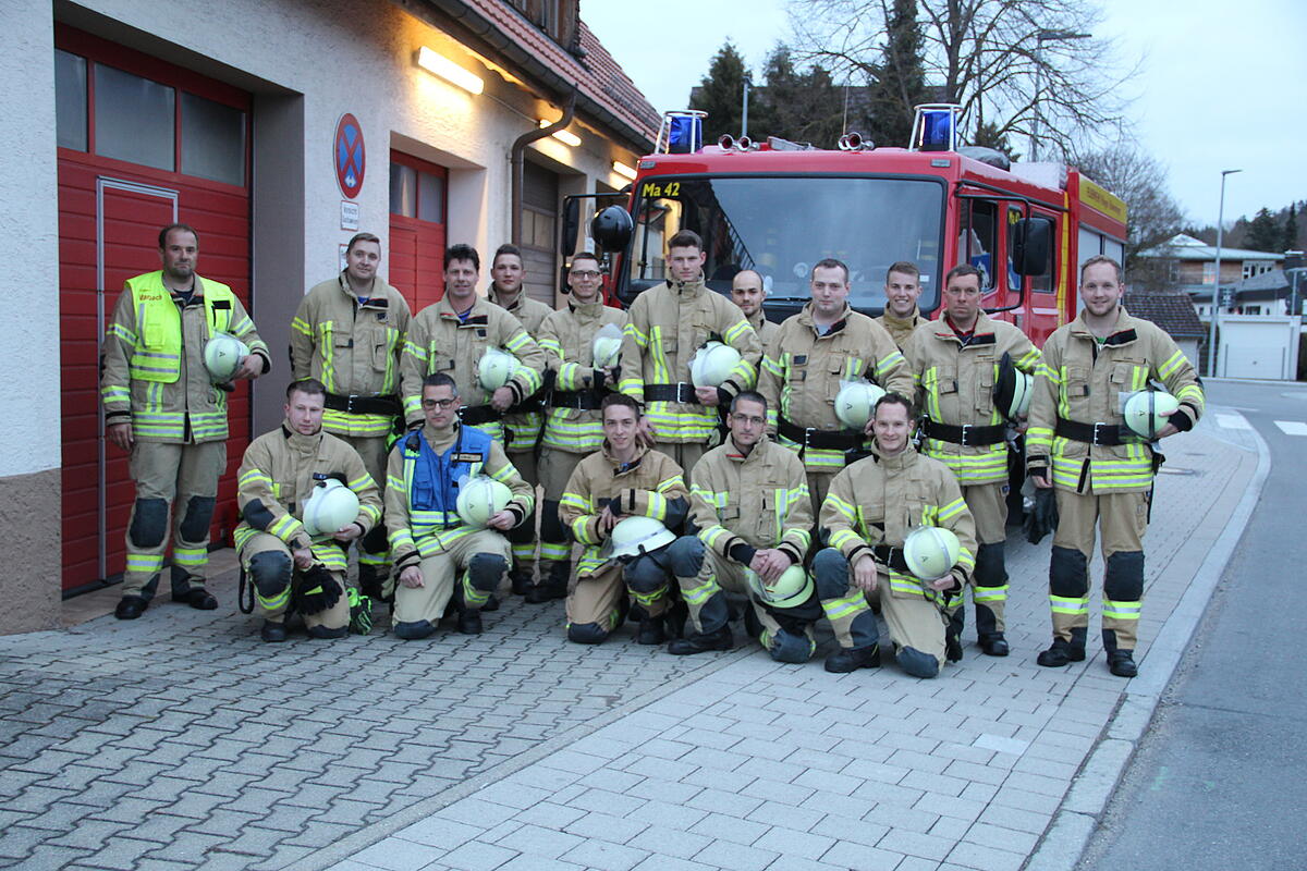 Villingen-Schwenningen: Marbacher Feuerwehr-Kameraden bestehen den ...