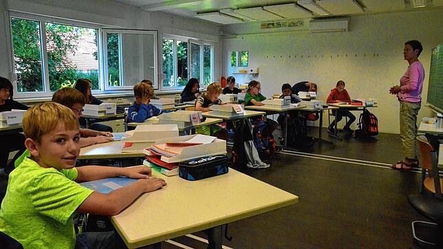 David freut sich, wieder alle seine Mitschüler regelmäßig treffen zu können.