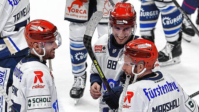 Bei den Schwenninger Wild Wings herrscht nach dem Sieg gegen die Eisbären Berlin einerseits gute Laune, andererseits trübt die ...