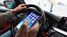 Im Rahmen der europaweiten Kontrollwoche wurden auch Verkehrsteilnehmer geahndet, die während der Fahrt mit dem Handy telefonierten.