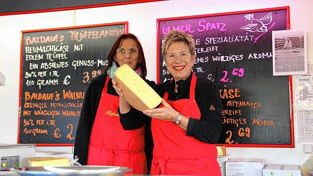 Eine große Vielfalt an Käse konnte an diesem Stand probiert und gekauft werden.