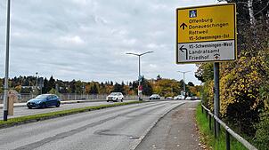 Auf der Bahnbrücke in der Bertholdstraße muss ab sofort die Tonnagenbegrenzung von maximal 30 Tonnen beachtet werden. Kommende Woche ...