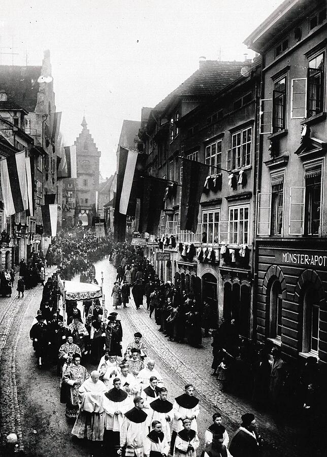Die Feierlichkeiten zu Wiedereröffnung des Überlinger Münsters am 6. Dezember 1924.