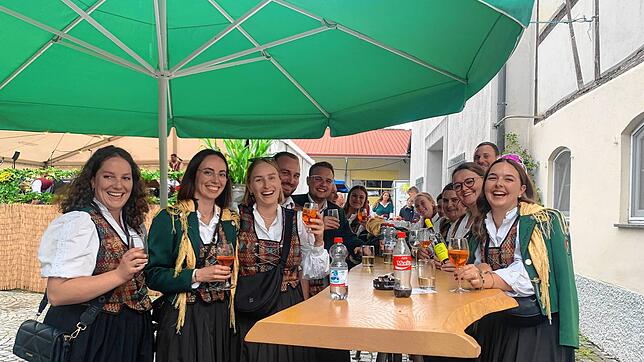 Bild : Hier sind die besten Bilder vom Torkelfest in Bermatingen