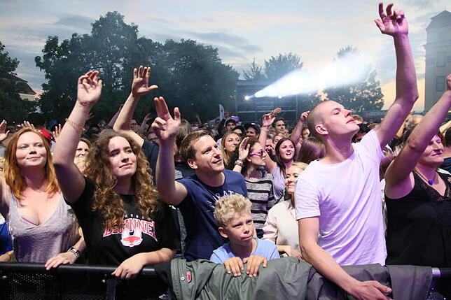 Bild 2: Beginner: Hamburger Rapper begeistern im Tettnanger Schlossgarten