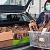 Karin Sick holt die 55 Weihnachtstaschen für die Münstergemeinde in Salem ab. Weitere Taschen gingen über andere kirchliche Organisation ...