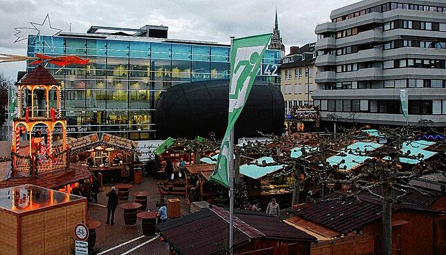 Markt und Platanengarten: Das funktioniert bei der Häfler „Bodenseeweihnacht“ doch gut, meint die SPD-Fraktion.
