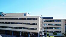 Was soll aus dem Krankenhausgebäude werden, wenn das Klinikum erst einmal ausgezogen ist? Mit einem rechtlichen Gutachten hat die Stadt ...