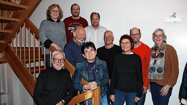 Der komplette Vorstand des Skiclubs Unterkirnach: Jürgen Kodet (vorne von links), Susanne Wohlfarth, Elisabeth Beck, Birgit Kodet, ...