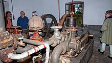 Am Tag des offenen Denkmals 2014 führte Michael Oerter Interessierte durch das 1894 errichtete Pumphäuschen der Wasserversorgung. Im ...