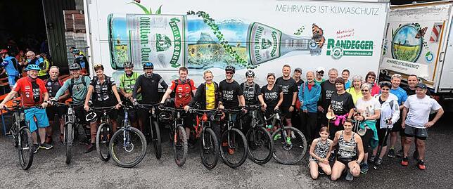 Beim Randegger Trail haben sich wieder Läufer, Biker und Nordic Walker getroffen, um gemeinsam diese besondere Erfahrung in der ...