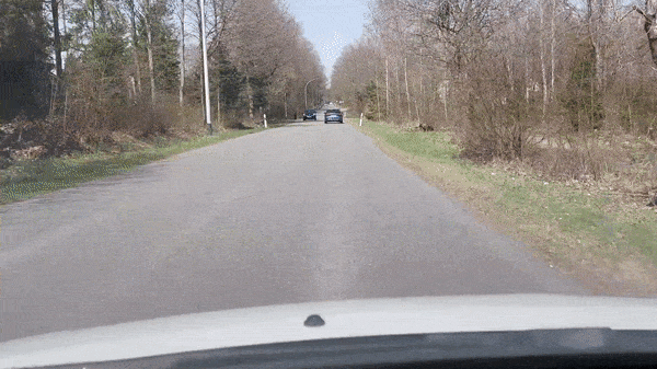 Die Peterzeller Straße stadtauswärts ist nicht topfeben. Während der Fahrt gibt es den einen oder anderen Holperer. Das liegt jedoch ...