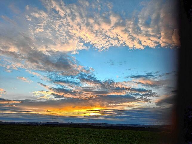 Sonnenaufgang bei Pfullendorf. Foto: Siegfried Mühlherr