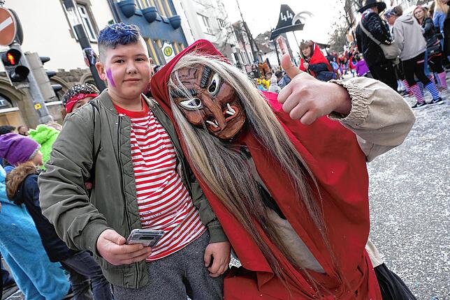 Bild 32: Bilder vom großen Fasnet Samschdig-Umzug der Poppele-Zunft (3)