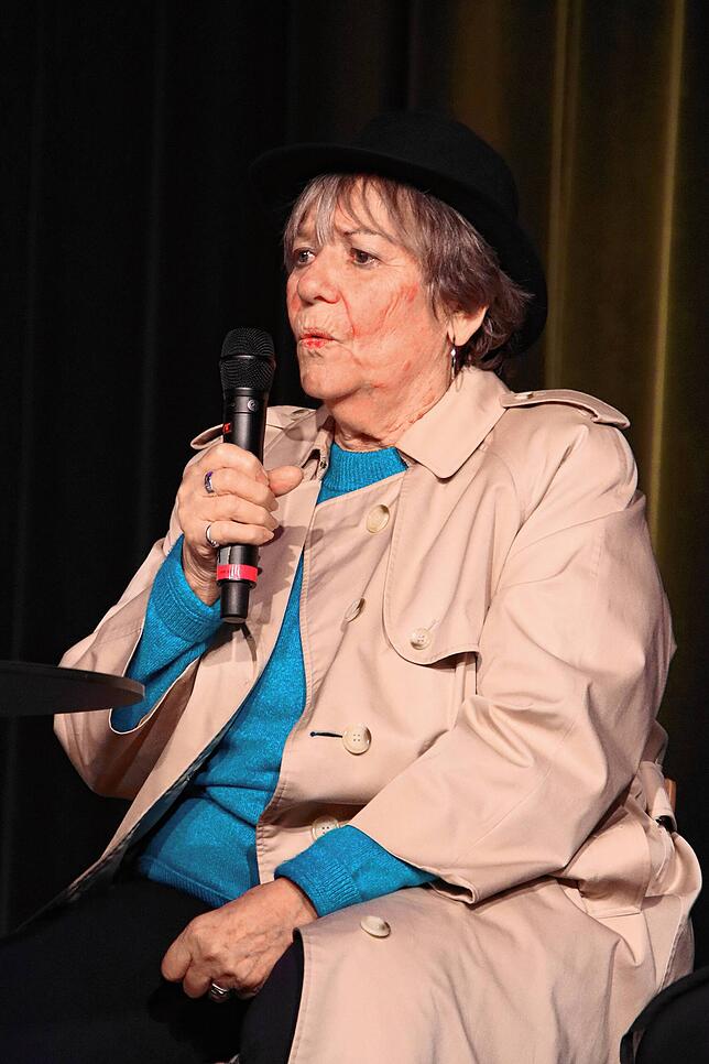 Karin Lindemann, eine der ersten Gemeinderätinnen der Doppelstadt und heute Stadtführerin.