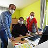 Alle Hände voll zu tun hatten Spitalfonds-Leiter Ralf Scharbach (von links) und seine Mitarbeiter Uwe Walter und Nathalie Herr während ...