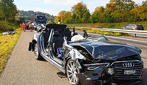 Am Freitagmorgen, 10. Oktober, ist es auf der Autobahn 81 zu einem heftigen Unfall gekommen. Ein Lastwagen ist auf ein Stauende ...