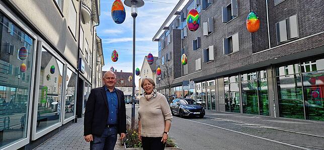 Das Stadtforum Friedrichshafen &ndash; hier die Vorsitzenden Martin Ruf und Sieglinde Ege &ndash; setzt sich für die Attraktivität der ...