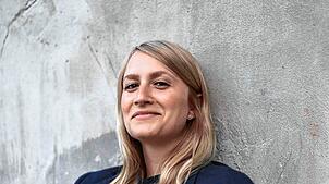 Carmen Maiwald leitet einen Workshop und hält einen Vortrag. Foto: Maiwald