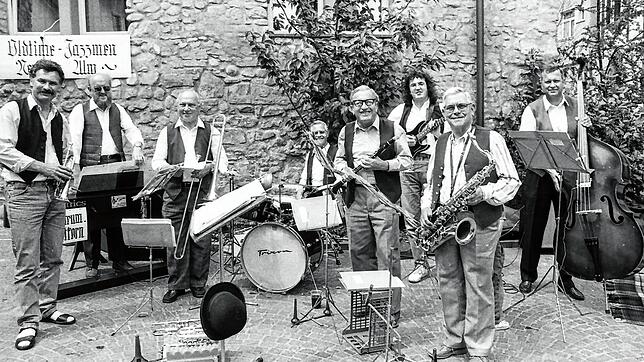 1984: Eine der allerersten Bands beim Dixie-Event des Markdorfer Frühlingsfests: die &bdquo;Oldtime Jazzmen&ldquo; aus Neu-Ulm.