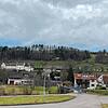 Ein Blick von der Reuentaler Mühle hinüber ins Dorf Ofteringen.