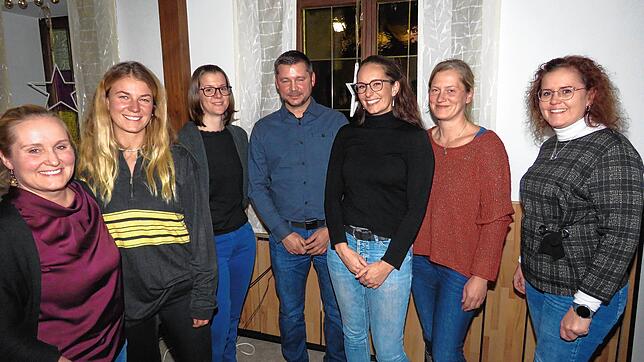 Vorsitzende von Liso Tanzania Andrea Heni (von links) kann auch weiterhin auf eine schlagkräftige Truppe bauen. Denn alle machen weiter: ...