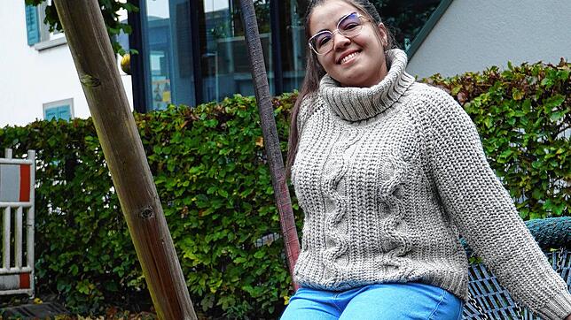 Aya Kellil kommt aus Algerien, dem zehntgrößten Land der Welt. Sie macht in Singen die praxisintegrierte Ausbildung zur Erzieherin in ...