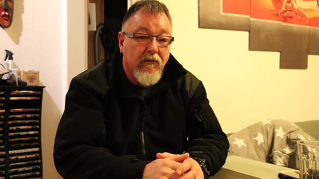Thomas Lohr in seiner Wohnung.