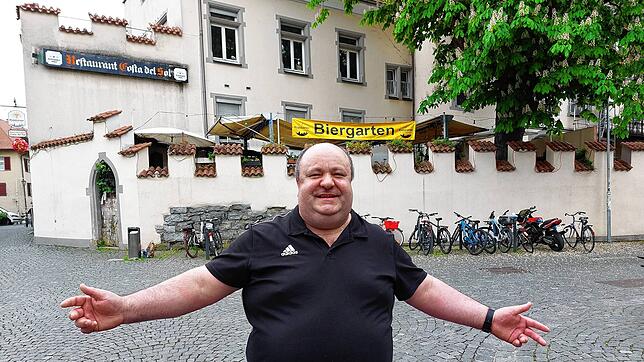 Allen Unkenrufen zum Trotz: Das spanische Restaurant Costa del Sol im Konstanzer Stadtteil Niederburg bleibt geöffnet. Pächter Antonio ...