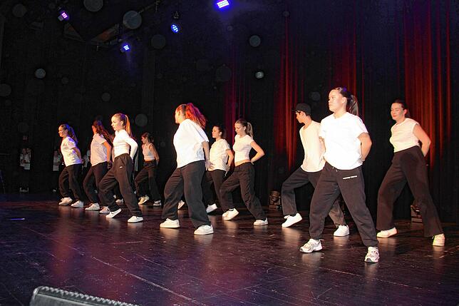 Die Hip-Hop Tanzgruppe No NameZ aus dem Jugendzentrum Tiengen (Juz).