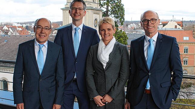 Von links: Aufsichtsratschef Günter Spiri, Vorstand Martin Schuhmacher, die künftige Vorständin Sabine Meister und Vorstand Werner Haun.