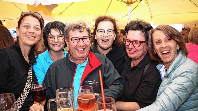 Bild : Die schönsten Bilder vom Schweizer Feiertag (Teil 2): Je später der Abend, desto besser die Stimmung