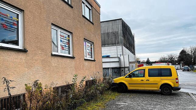 Hier an der Carl-Benz-Straße wurde die Beifahrerseite des Audis zerkratzt.